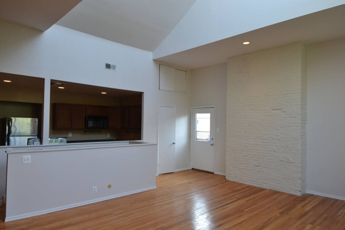 Apartment for rent at 1010 Clinton St #3M, Philadelphia, PA 19107