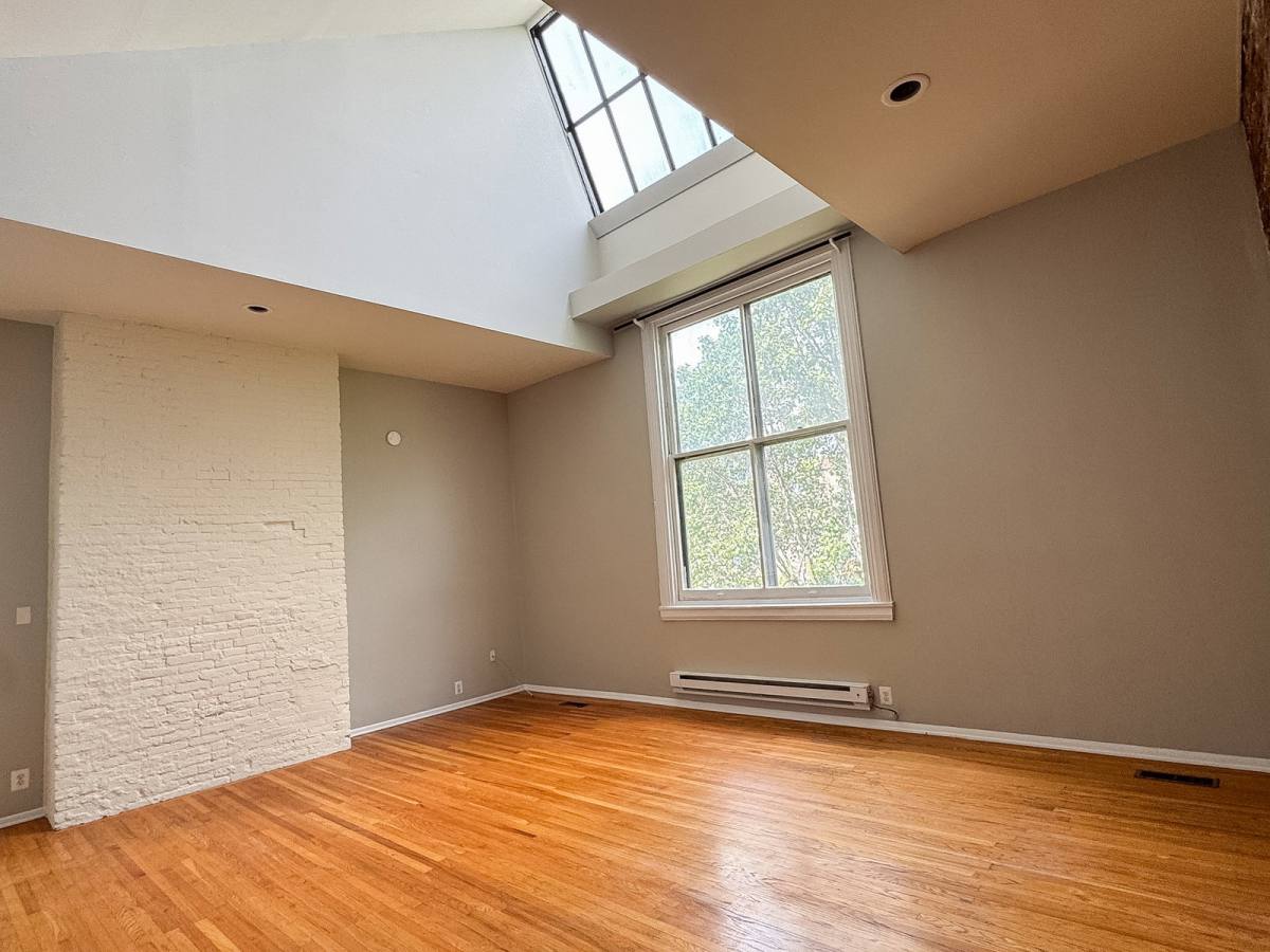 Apartment for rent at 1010 Clinton St #3M, Philadelphia, PA 19107