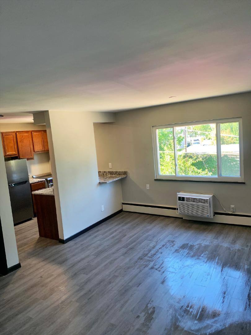 Apartment for rent at 1352 Clarence Ave #35, Lakewood, OH 44107
