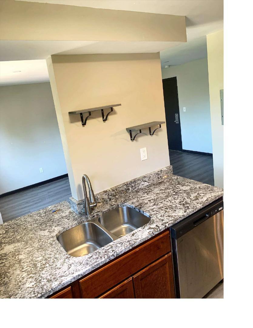 Apartment for rent at 1352 Clarence Ave #35, Lakewood, OH 44107