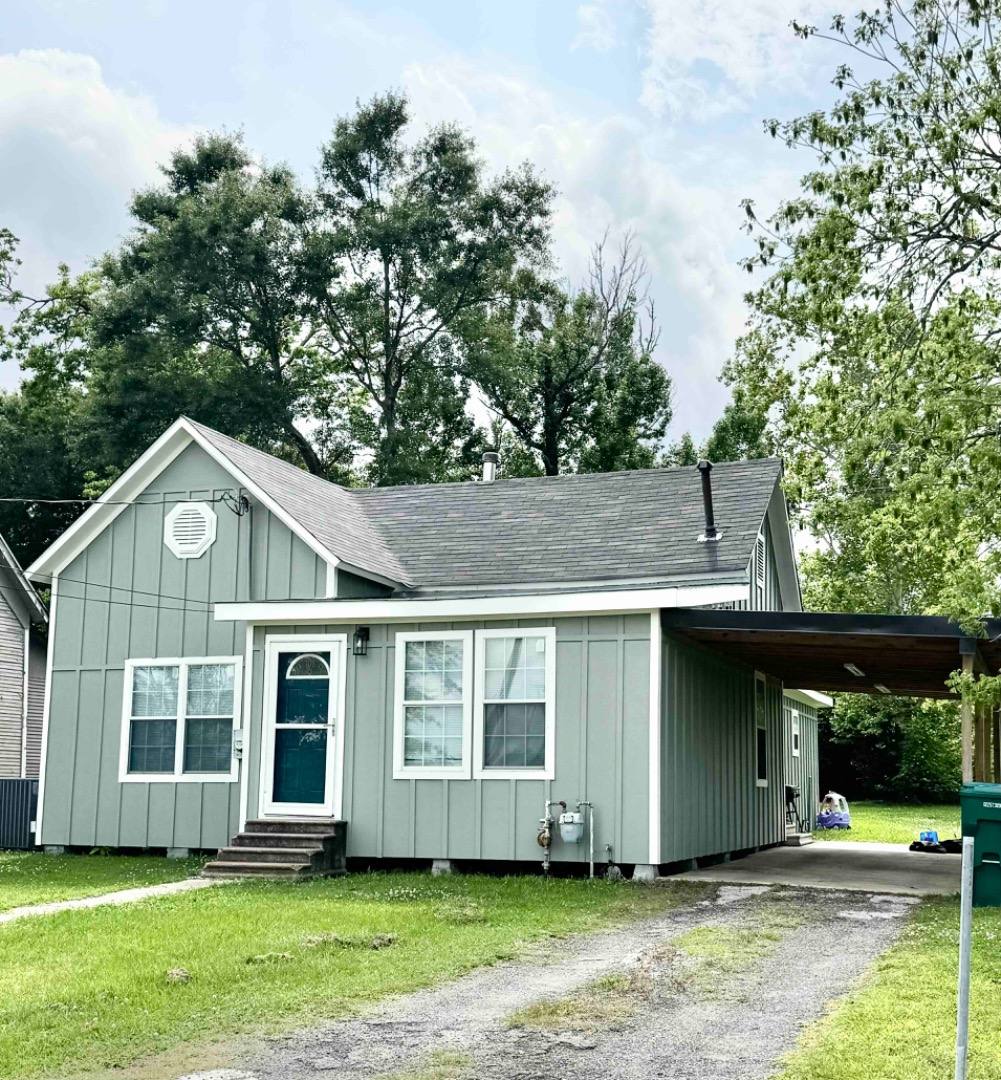 House for rent at 319 S Division St, Dequincy, LA 70633