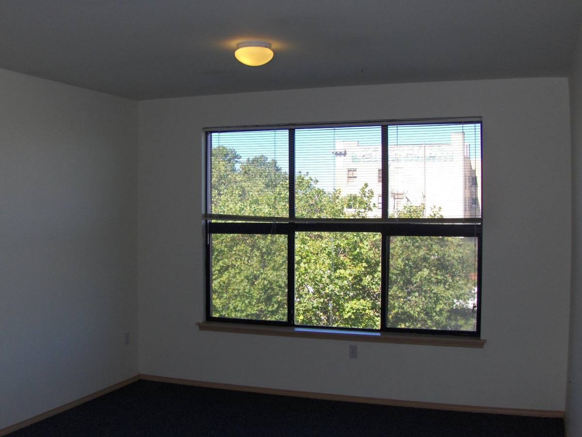 Apartment for rent at 1304 Railroad Ave, Bellingham, WA 98225
