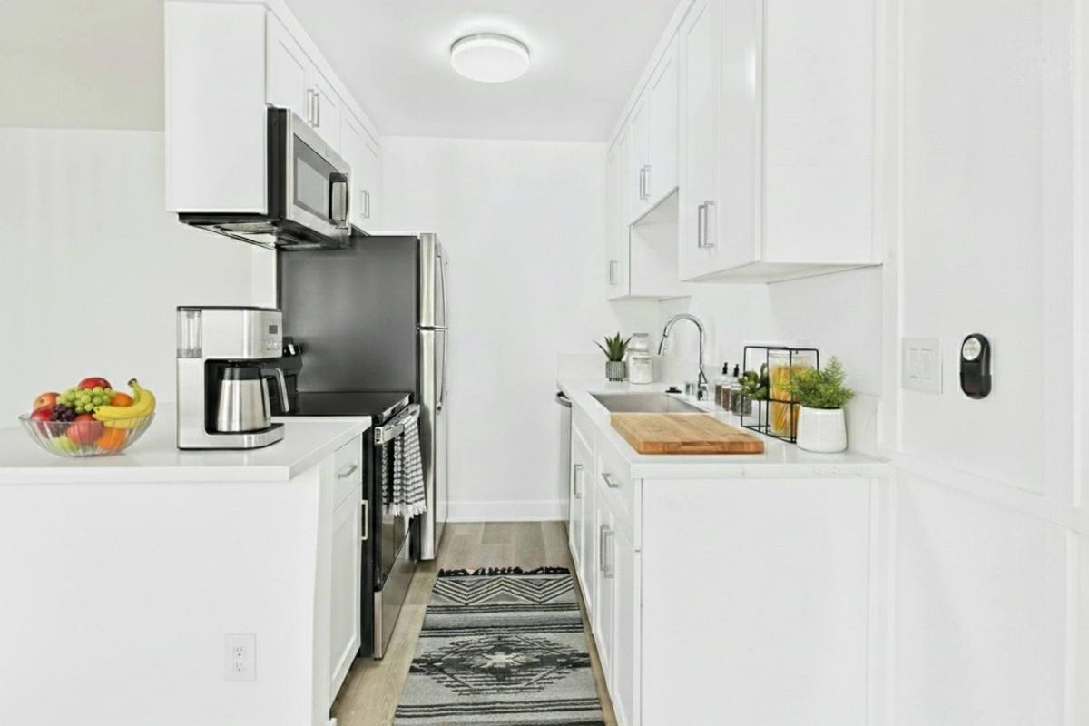 Apartment for rent at Villa La Paloma, 7722 Reseda Blvd, Reseda, CA 91335