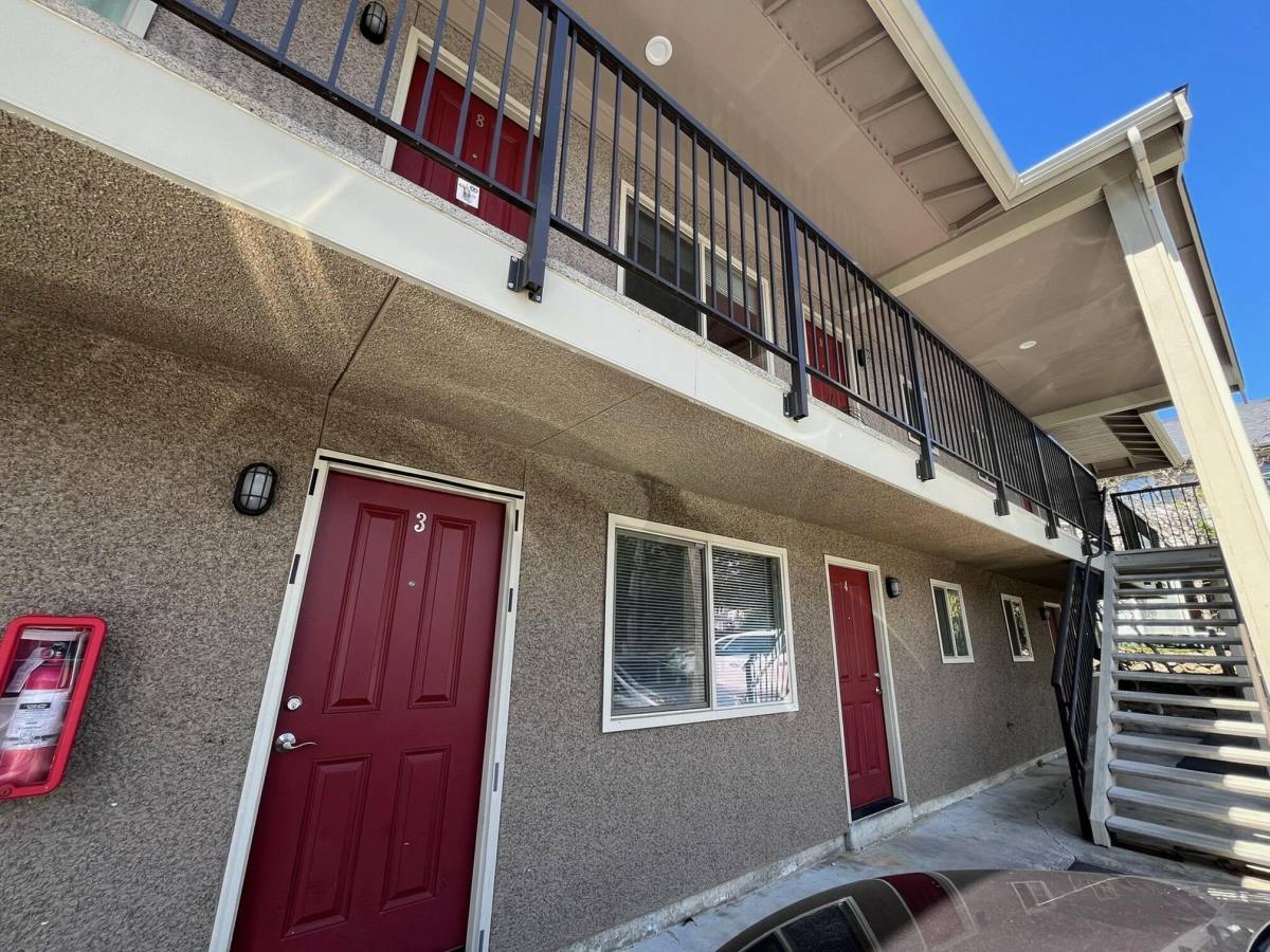 Apartment for rent at 1034 24th St, Bellingham, WA 98225