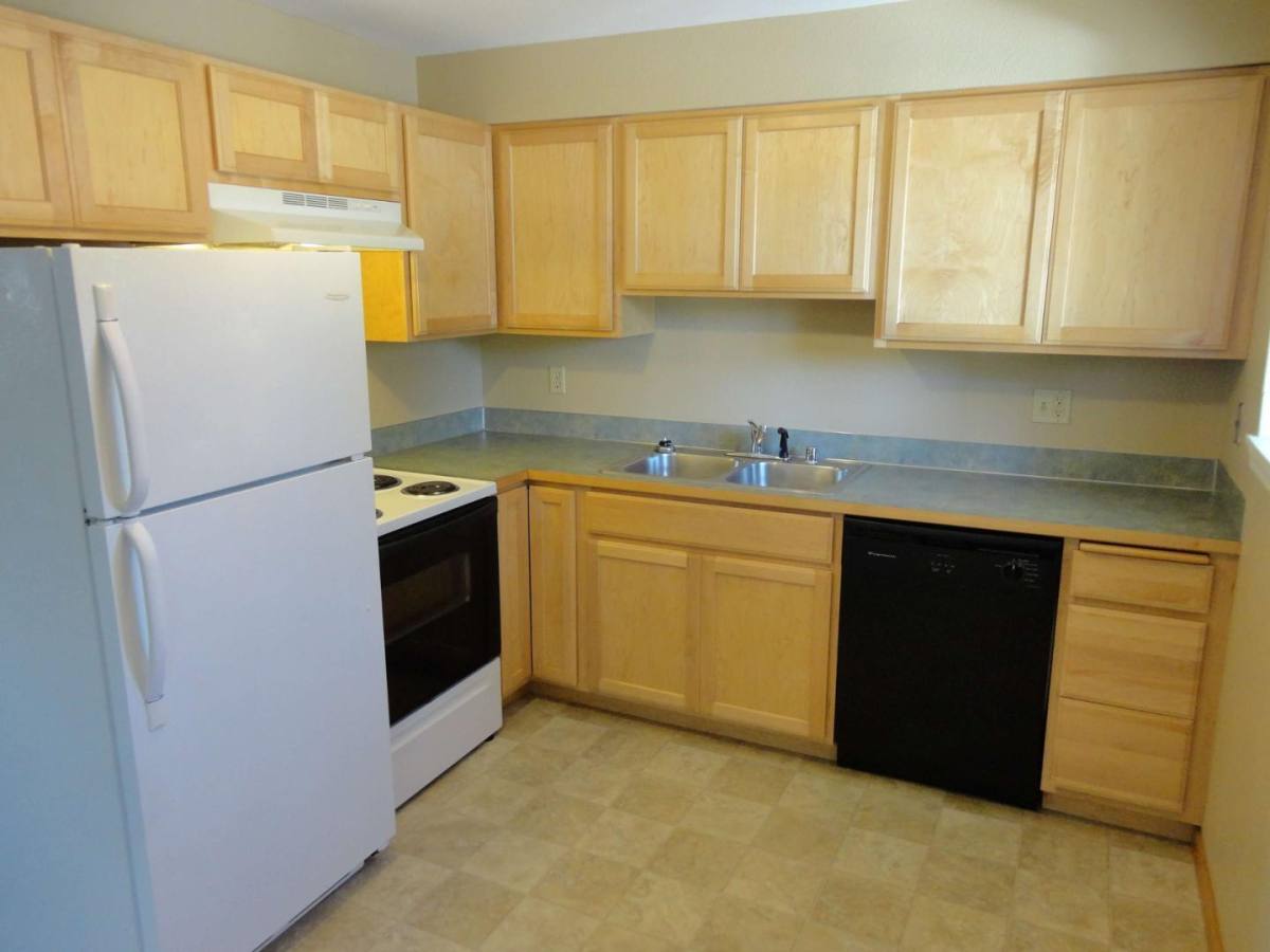 Apartment for rent at 1034 24th St, Bellingham, WA 98225