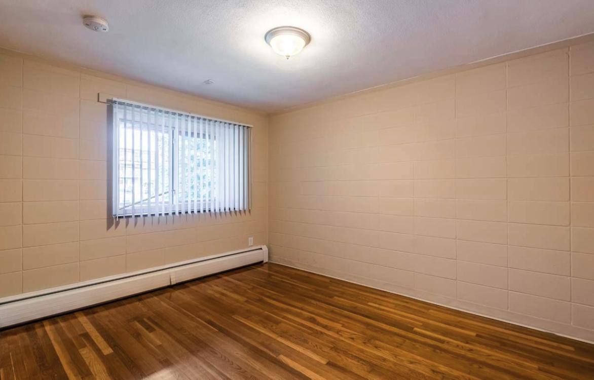 Apartment for rent at Woodridge Manor Apartment Homes, 430 Meshanticut Valley Parkway, Cranston, RI 02920