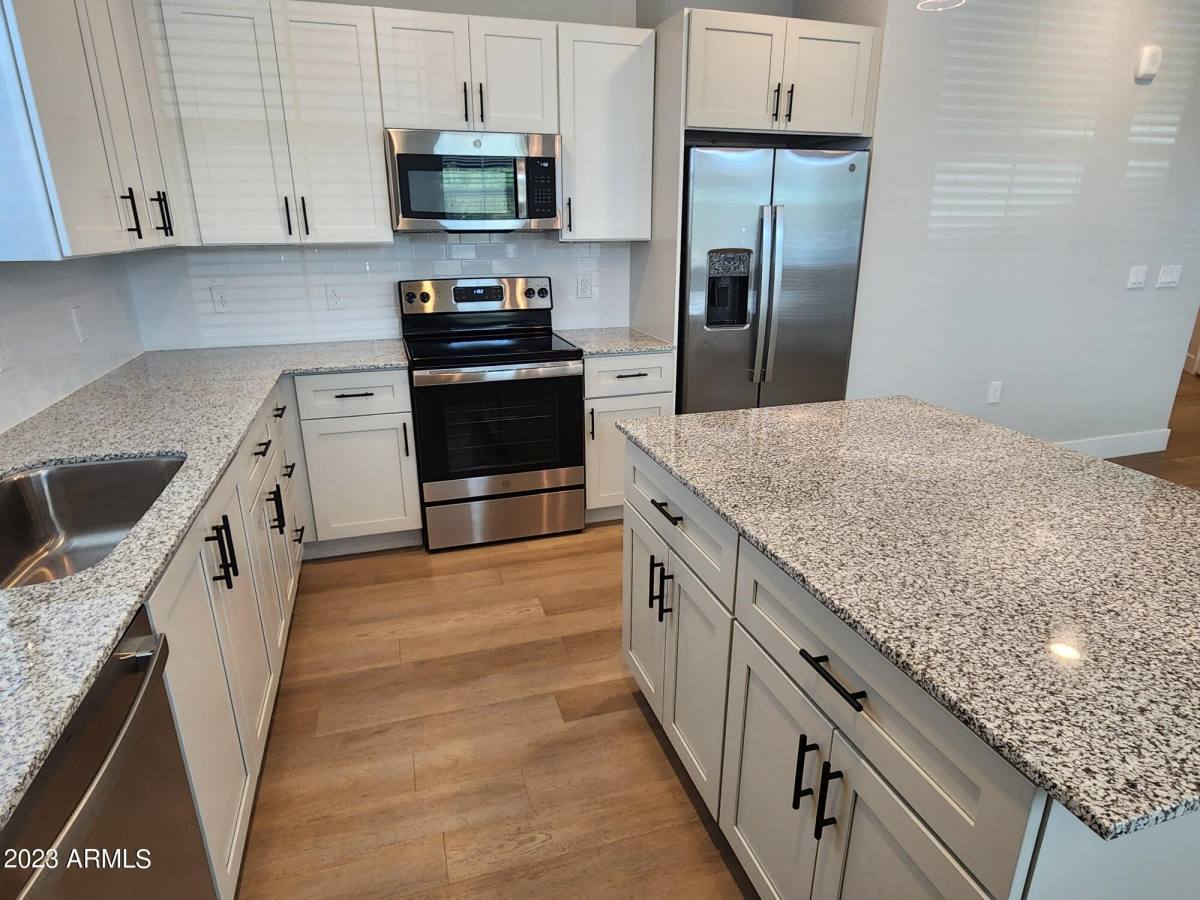 Apartment for rent at 15510 N La Cometa, Surprise, AZ 85374