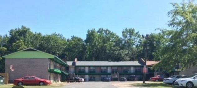 Apartment for rent at 2214 Catalpa Ave, Pascagoula, MS 39567