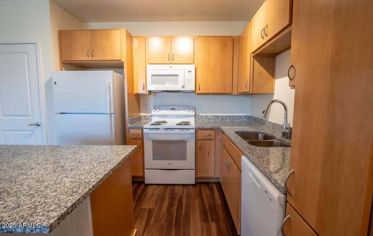 Apartment for rent at 2050 W Southern Ave, Phoenix, AZ 85041