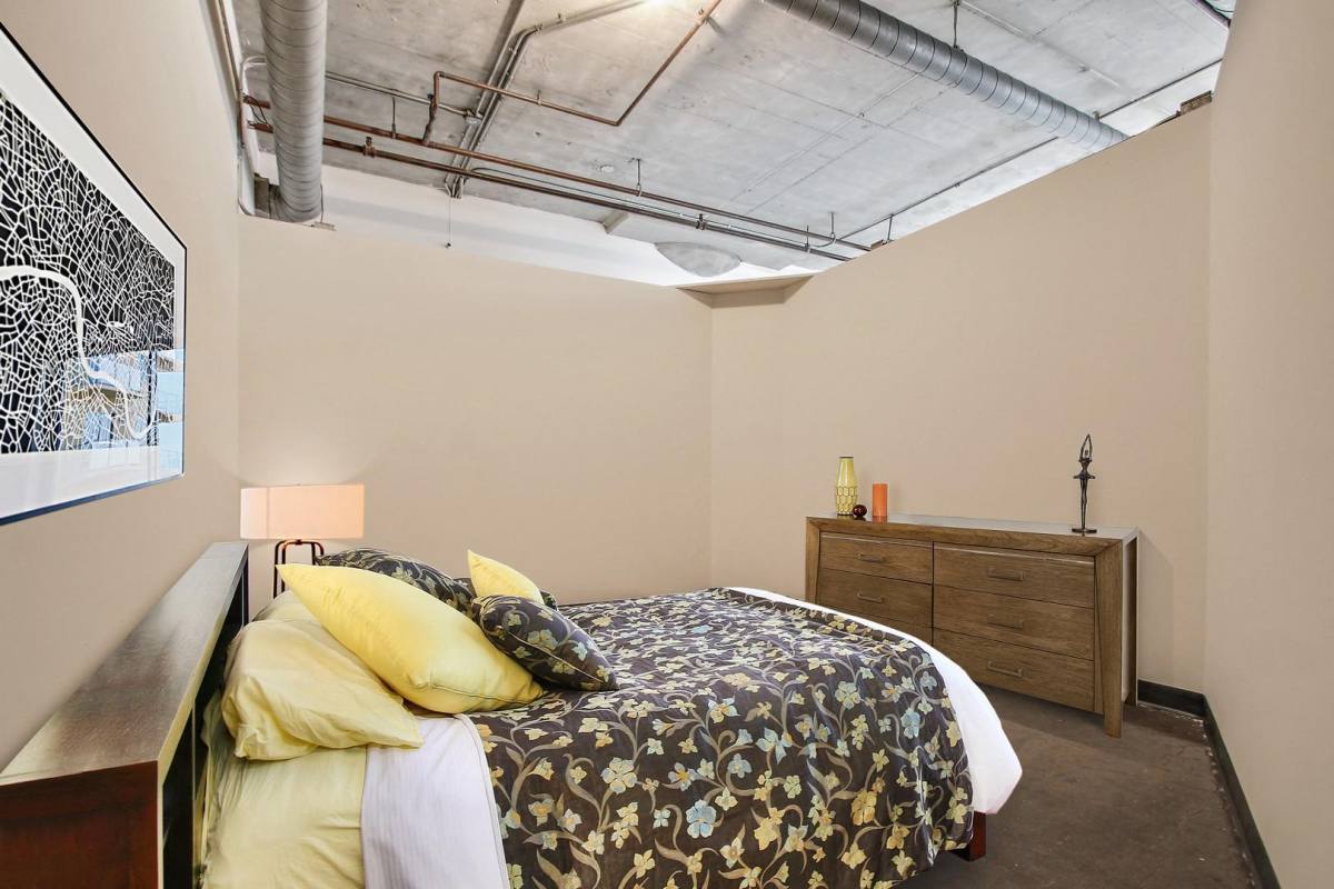 Apartment for rent at 201 South Santa Fe Avenue, 201 S Santa Fe #207, Los Angeles, CA 90012