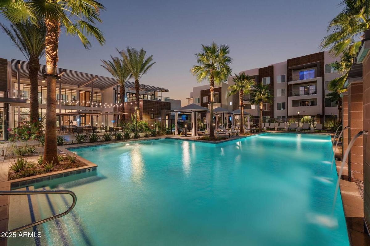 Apartment for rent at 2375 W Frye Rd, Chandler, AZ 85224