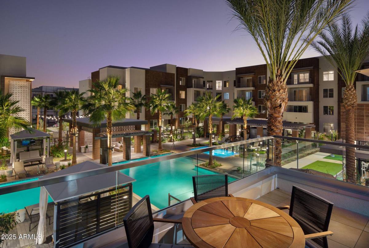 Apartment for rent at 2375 W Frye Rd, Chandler, AZ 85224