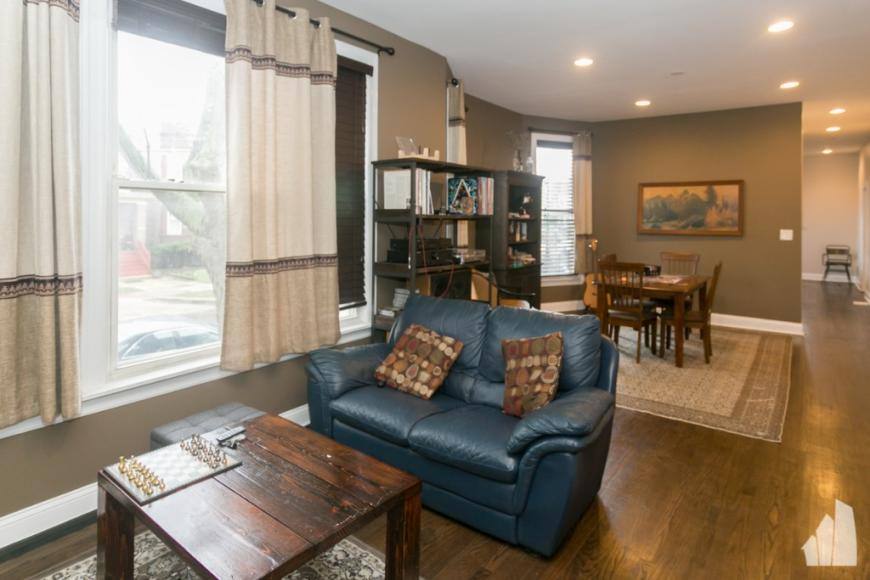 Apartment for rent at 2506 W Argyle St #2, Chicago, IL 60625