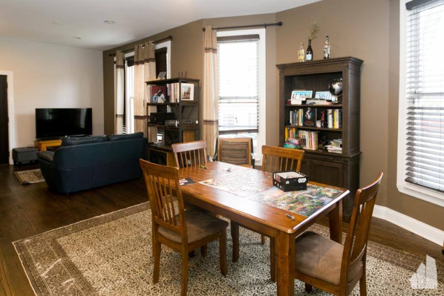 Apartment for rent at 2506 W Argyle St #2, Chicago, IL 60625