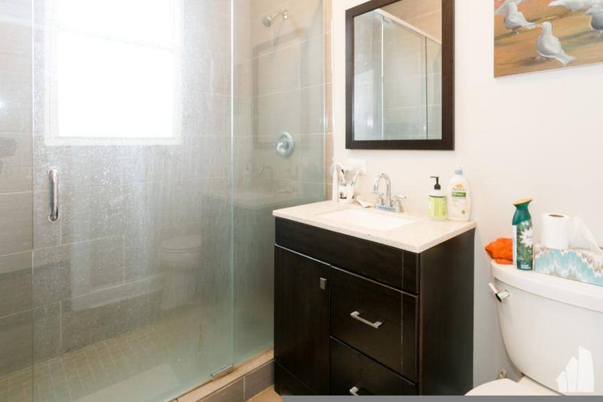 Apartment for rent at 2506 W Argyle St #2, Chicago, IL 60625