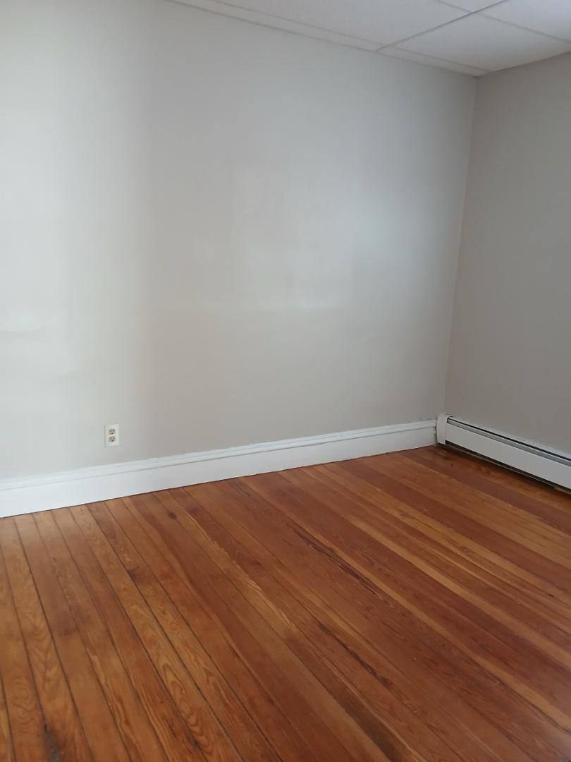 Apartment for rent at 229 Rock St #6, Fall River, MA 02720