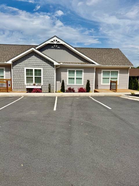 Condo for rent at 201 Rock Barn Rd, Conover, NC 28613