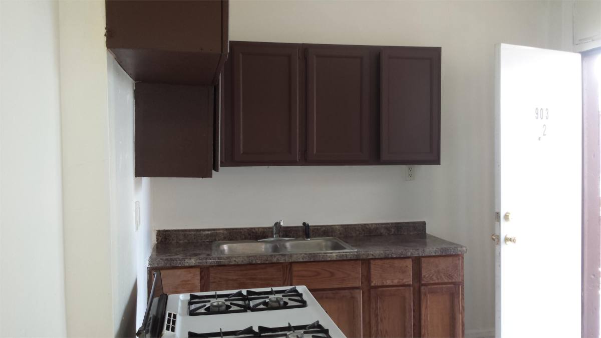 House for rent at 903-909 W 76th #907-2, Chicago, IL 60620
