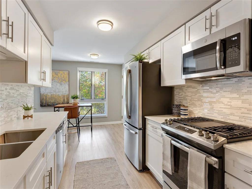 Apartment for rent at 1910 Chestnut Ave #116, Glenview, IL 60025