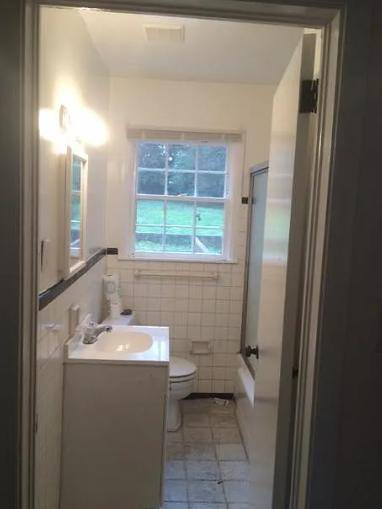 House for rent at 391 Deckner Ave SW, Atlanta, GA 30310