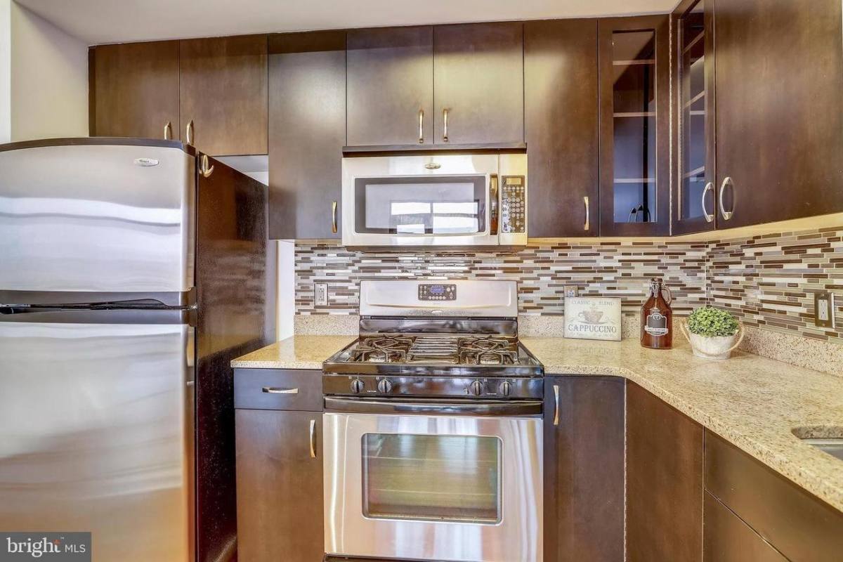 Townhouse for rent at Mount Vernon Square, 440 L St NW, Washington, DC 20001