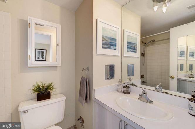 Apartment for rent at Downtown, 1133 13th St NW, Washington, DC 20005