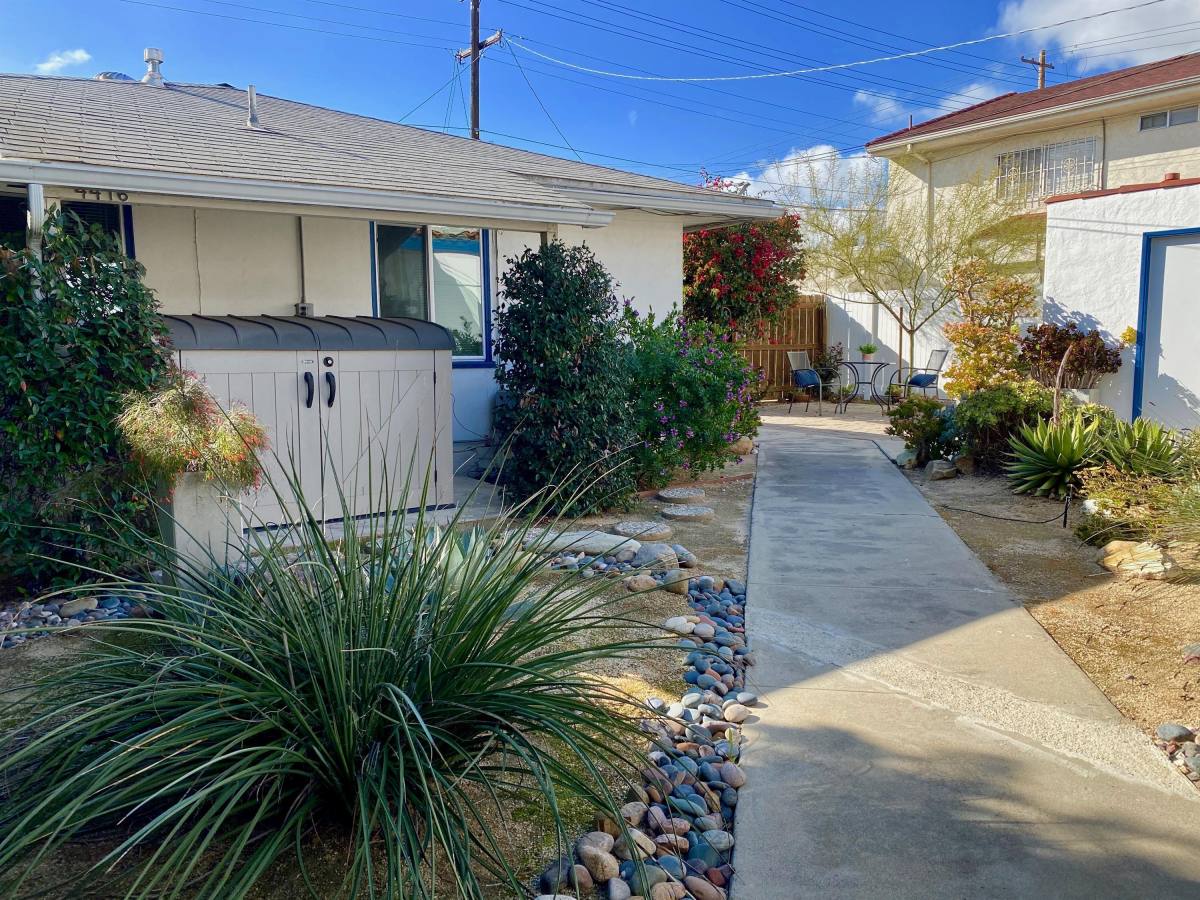 Townhouse for rent at 4476 Bancroft St, San Diego, CA 92116