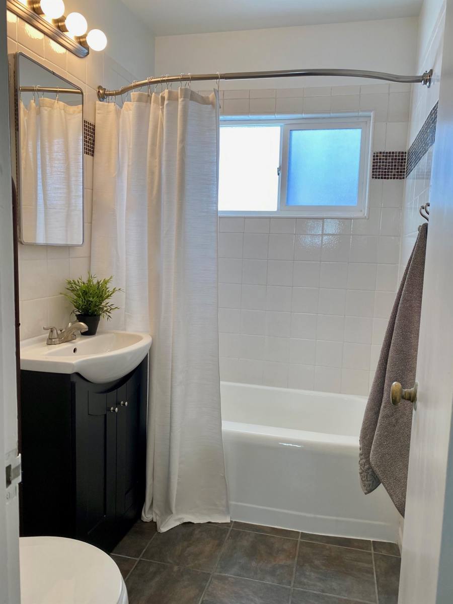 Townhouse for rent at 4476 Bancroft St, San Diego, CA 92116