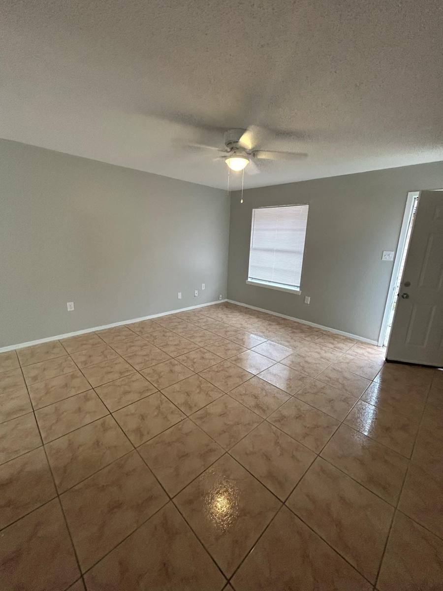 Apartment for rent at 2709 N 30th St, McAllen, TX 78501