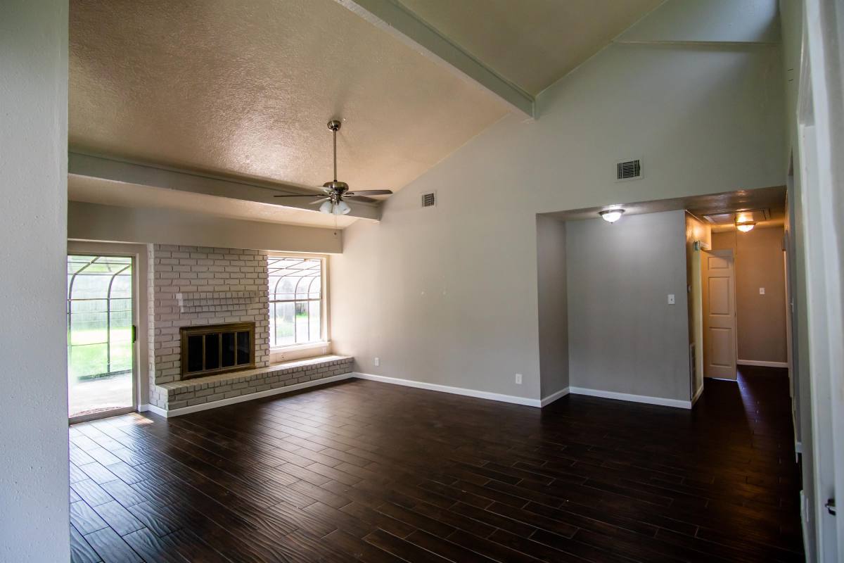 House for rent at Dove Meadows, 521 White Wing Court, Dickinson, TX 77539
