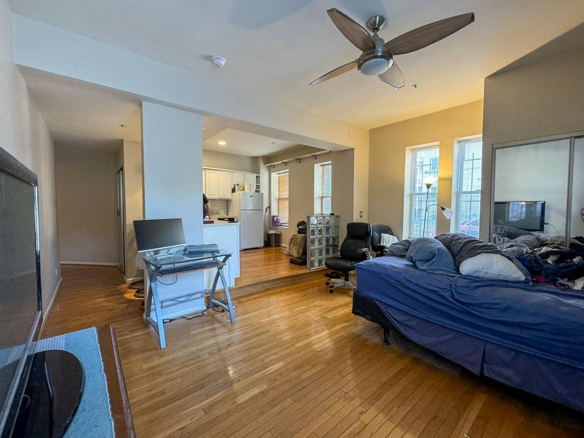 1415 Chapin St NW #1, Washington, DC 20009