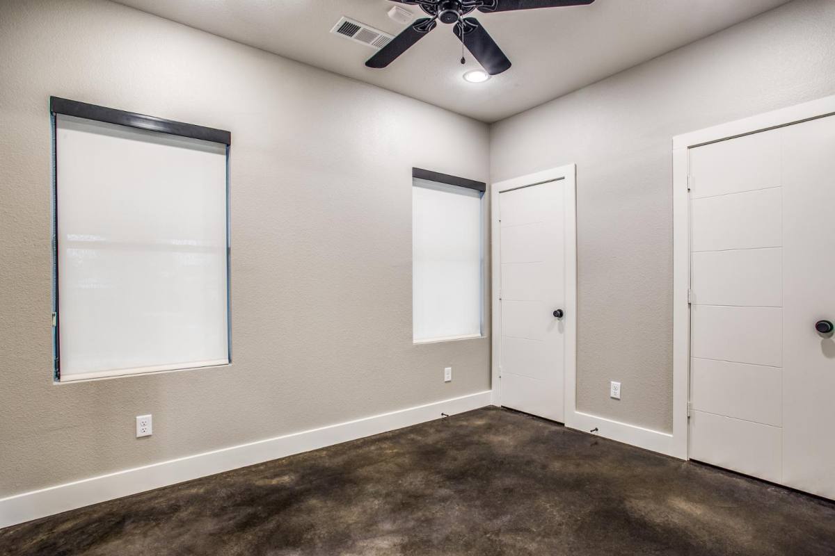 Townhouse for rent at Bluebonnet Place, 2720 W Devitt St, Fort Worth, TX 76109