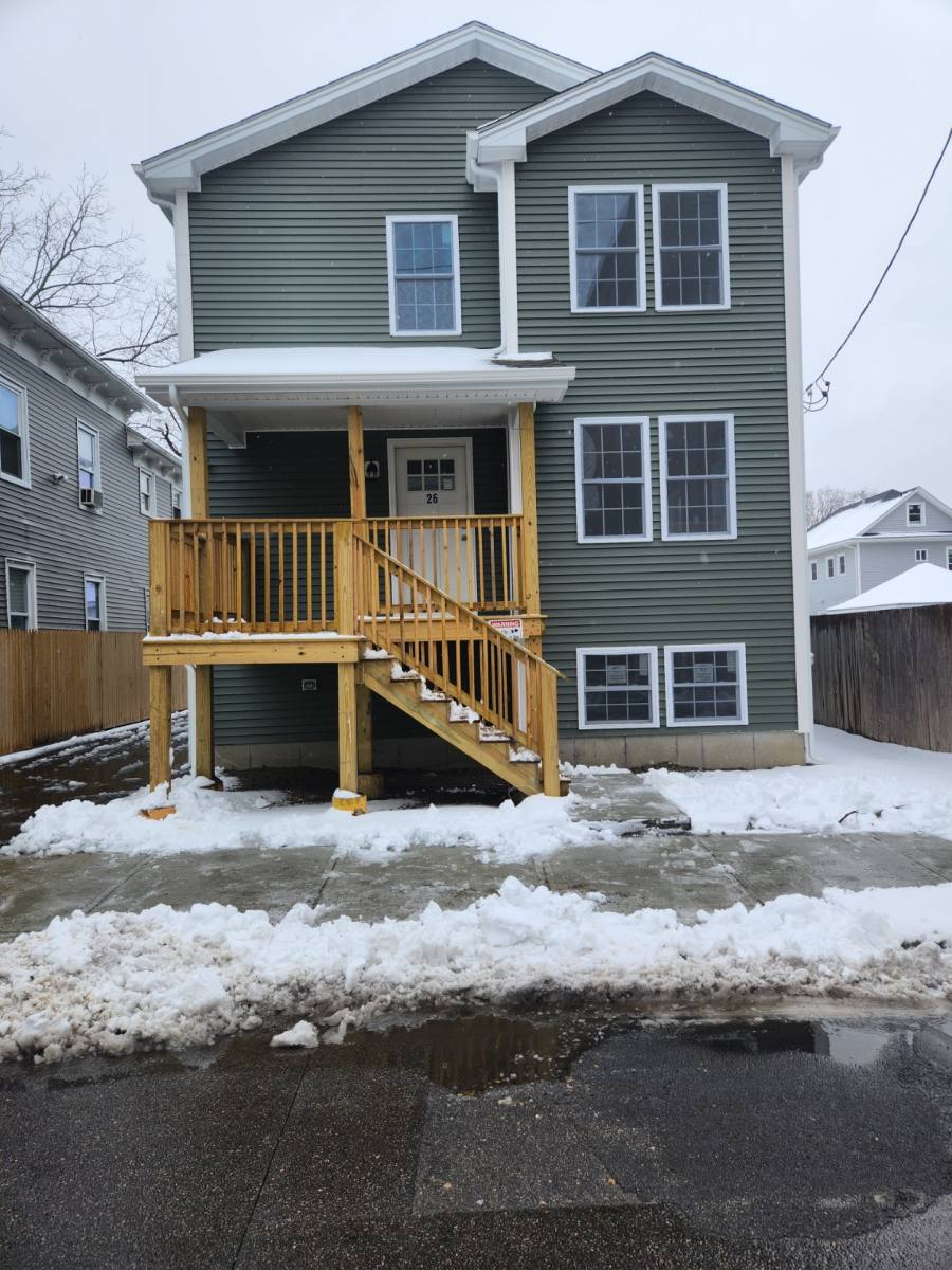 Apartment for rent at 26 Cromwell St #1, Providence, RI 02907