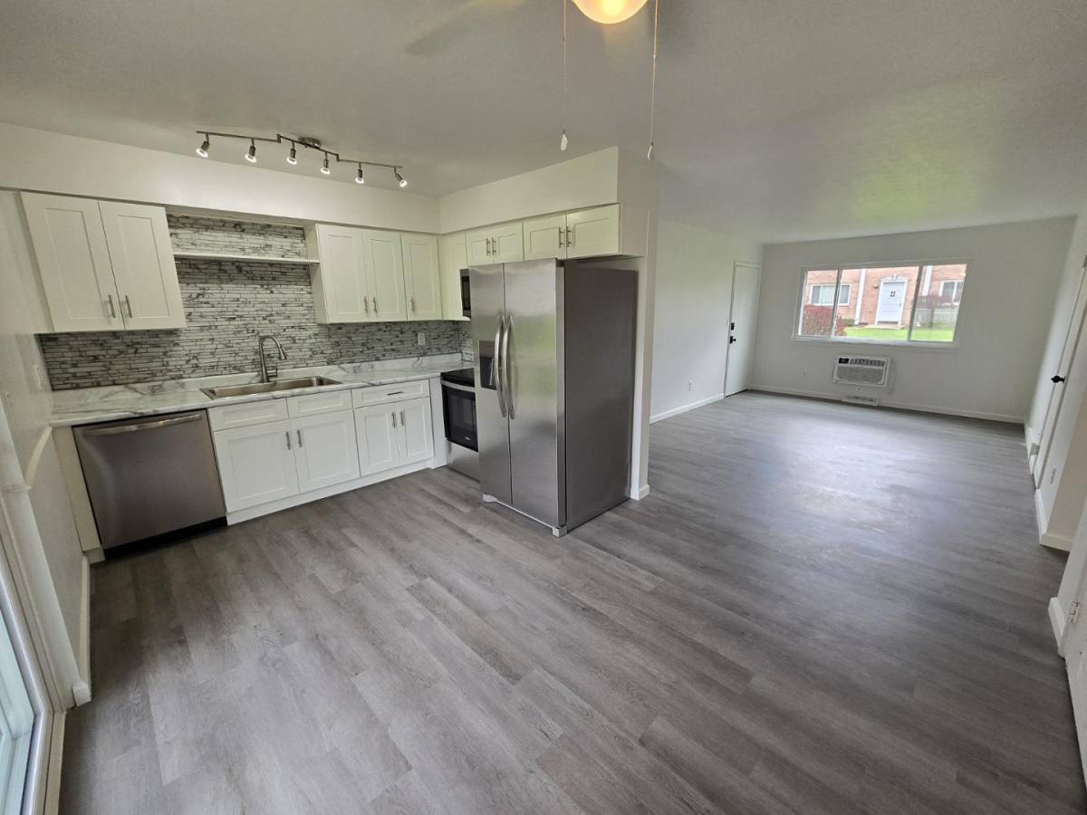 Apartment for rent at 4709 Fishcreek Rd #2, Stow, OH 44224