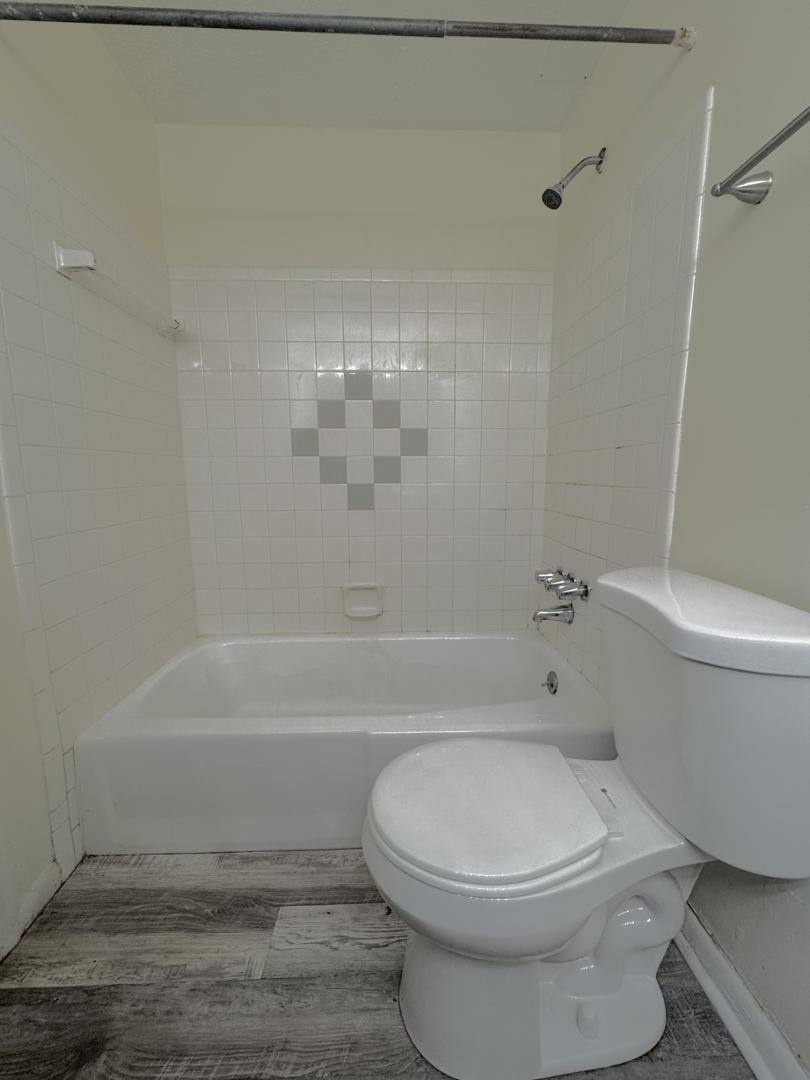 House for rent at 411-413 Grandin Ave #B, Cincinnati, OH 45246