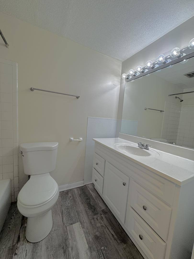House for rent at 411-413 Grandin Ave #B, Cincinnati, OH 45246