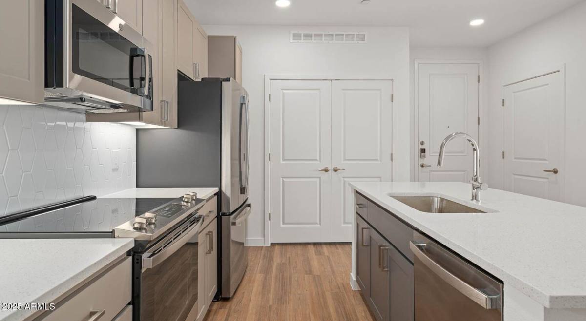 Apartment for rent at 5885 S 32nd St #A1, Phoenix, AZ 85040