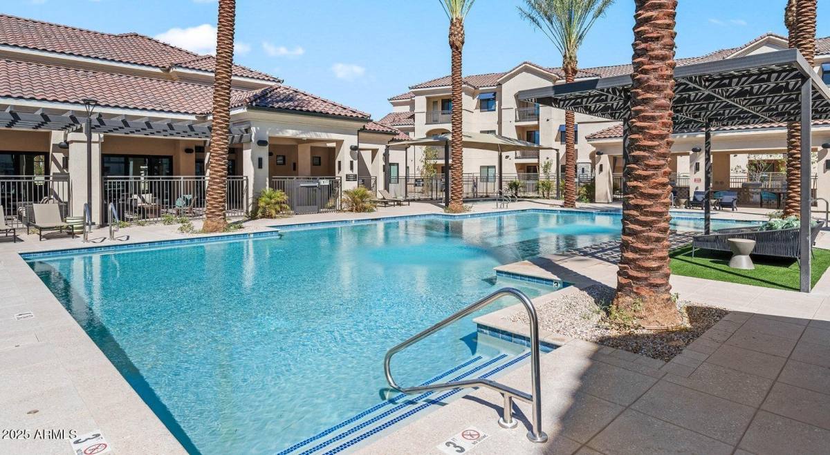 Apartment for rent at 5885 S 32nd St #C1, Phoenix, AZ 85040