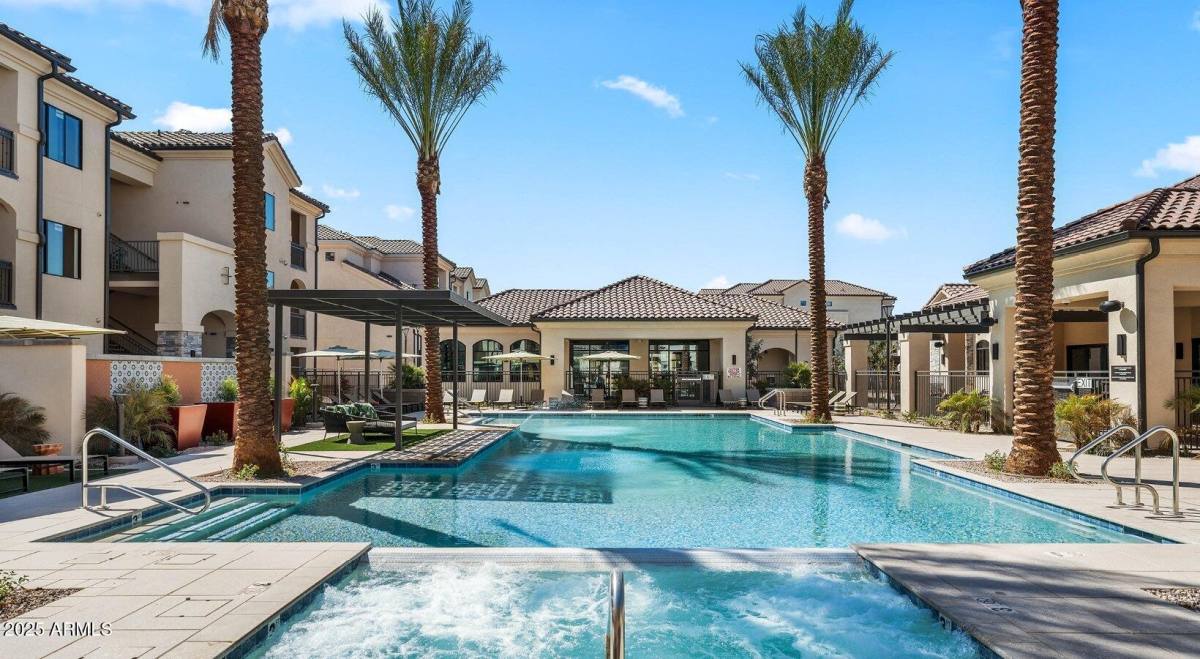 Apartment for rent at 5885 S 32nd St #C1, Phoenix, AZ 85040
