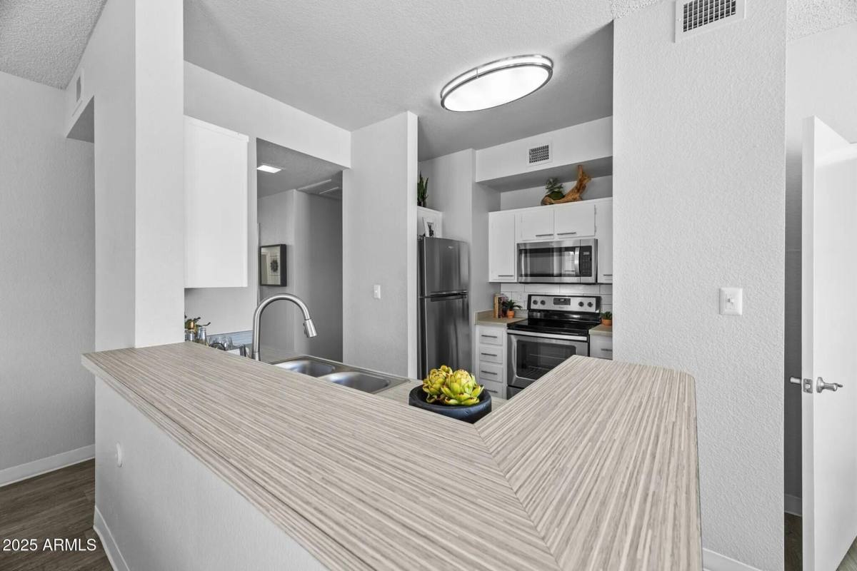 Apartment for rent at 250 S Elizabeth Way #B2, Chandler, AZ 85225
