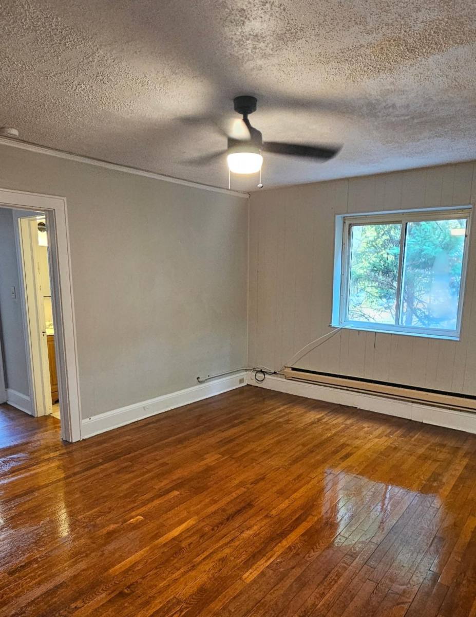 Apartment for rent at 315 Church St #1, Elkin, NC 28621