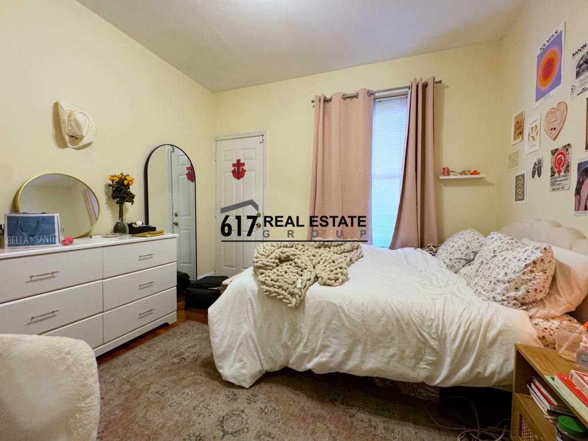 Apartment for rent at 216 Freeman St #1, Brookline, MA 02446