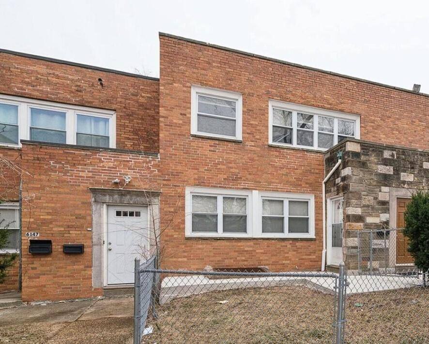 Apartment for rent at Ronwyn, 6147 Old York Rd, Philadelphia, PA 19141
