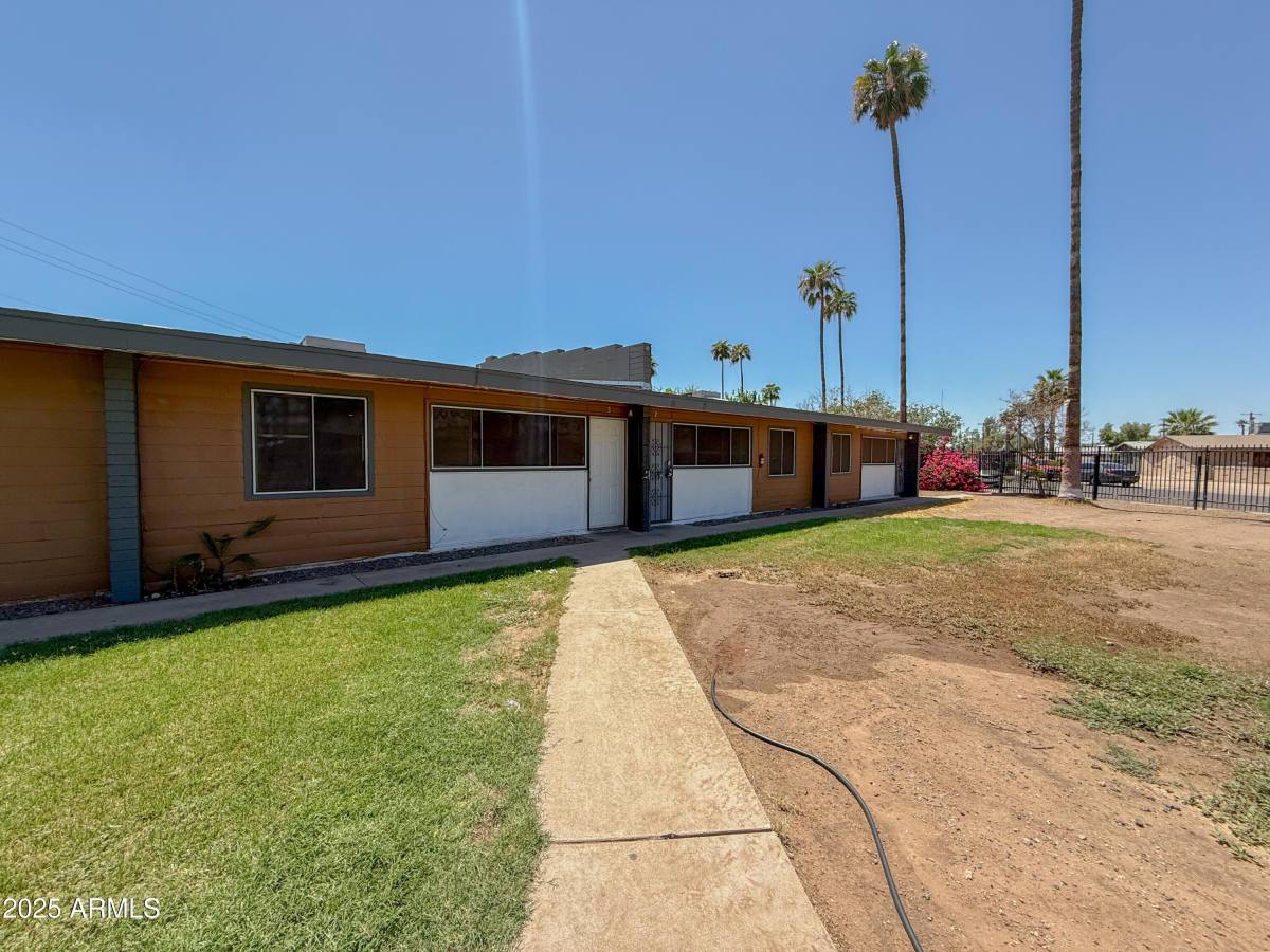 Apartment for rent at 2139 W Devonshire Ave #3, Phoenix, AZ 85015