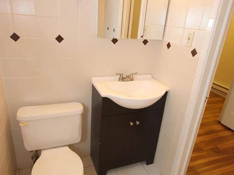 Apartment for rent at 137 N Craig Street, 135 137 N Craig St, Pittsburgh, PA 15213