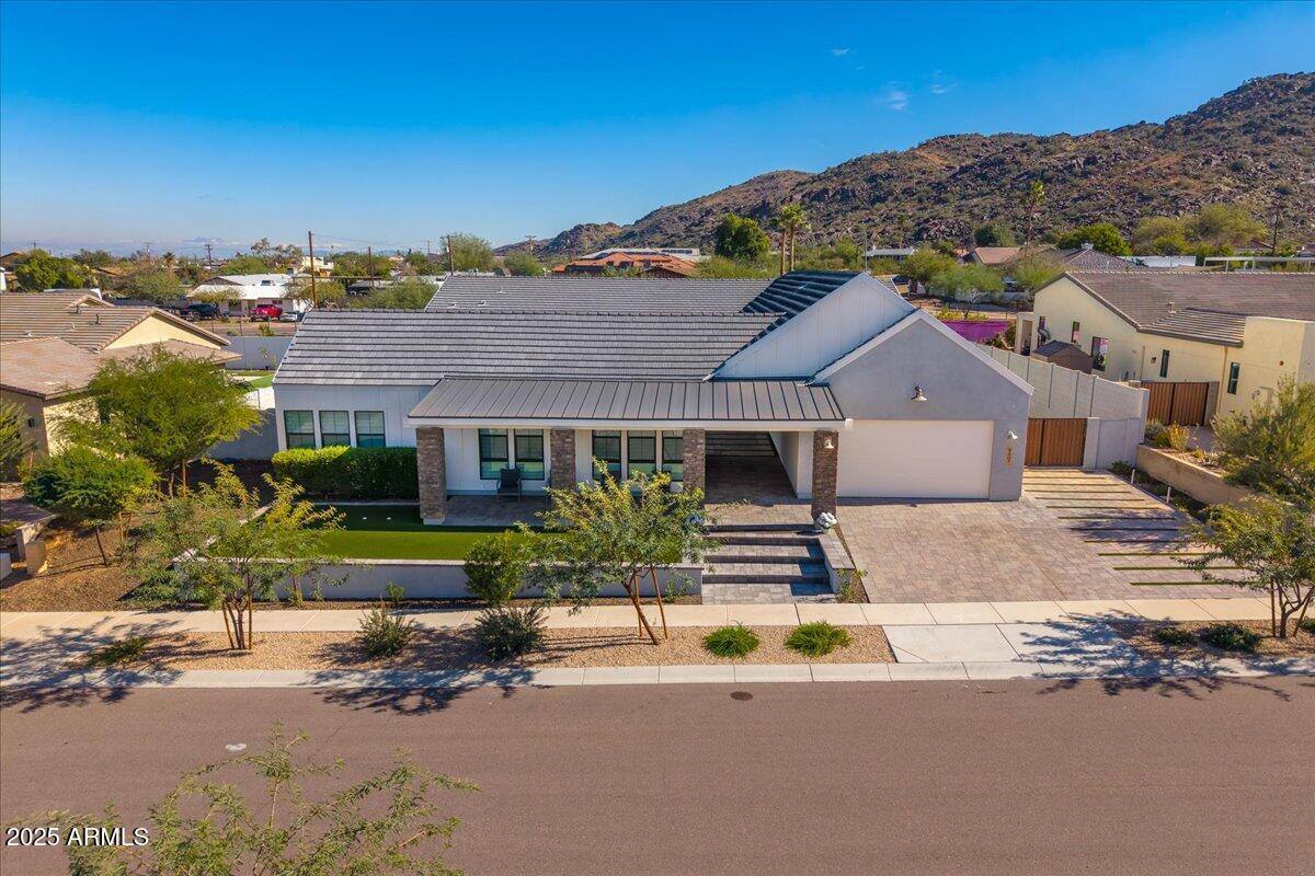 House for rent at 9407 S 13th Way, Phoenix, AZ 85042