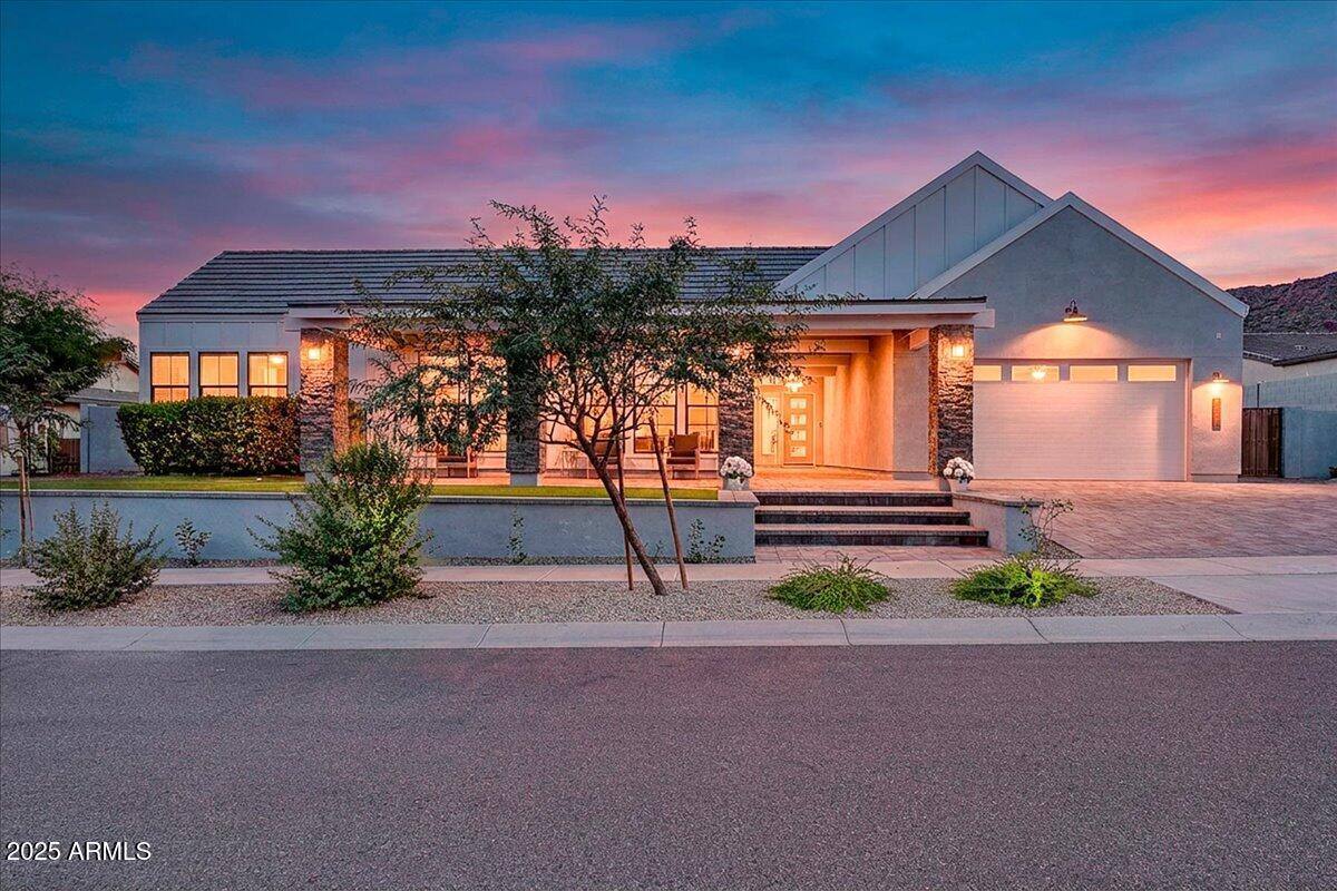 House for rent at 9407 S 13th Way, Phoenix, AZ 85042