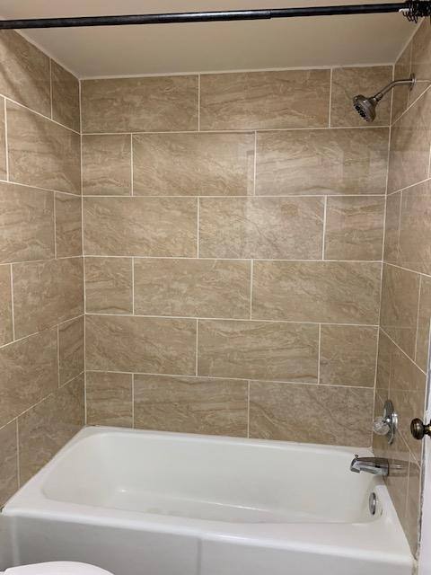 Condo for rent at 2109 45th St #1, Highland, IN 46322