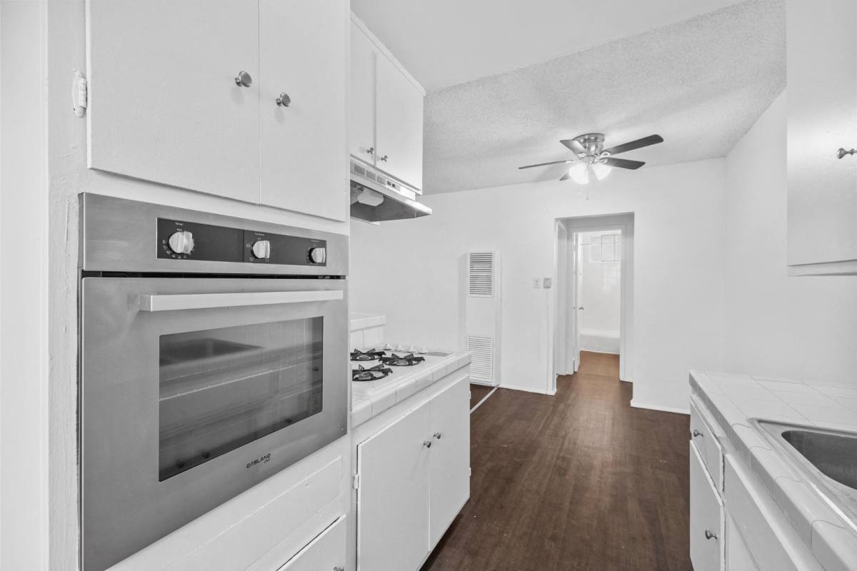 Apartment for rent at Casa Santa Ana, 3247 Santa Ana St #51E, Huntington Park, CA 90255
