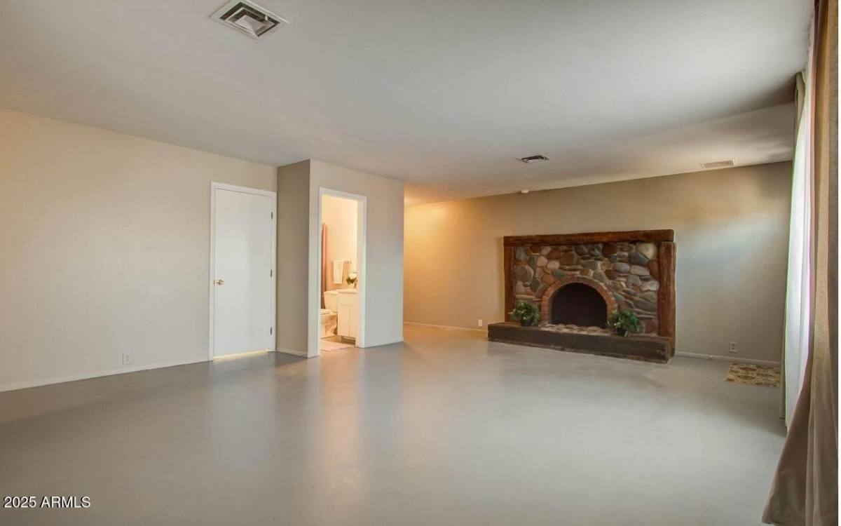 House for rent at 6445 S 32nd St, Phoenix, AZ 85042